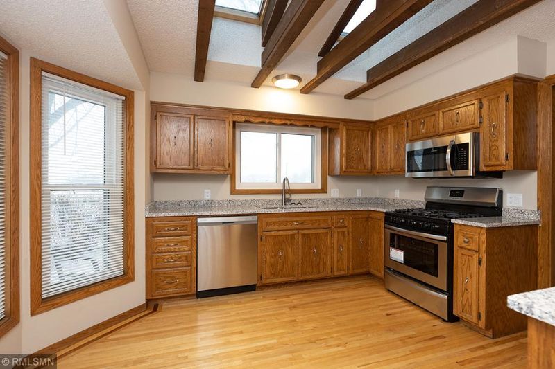 14608 Hayes Rd, Apple Valley, MN 55124