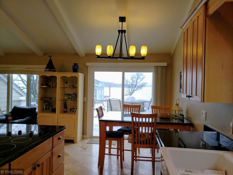 341 E Lake St, Waconia, MN 55387