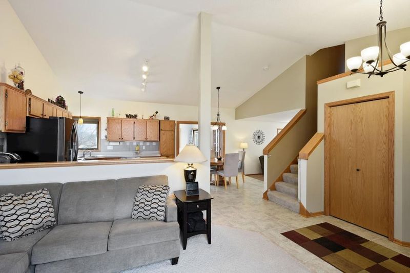 2852 89th Ln NE, Blaine, MN 55449