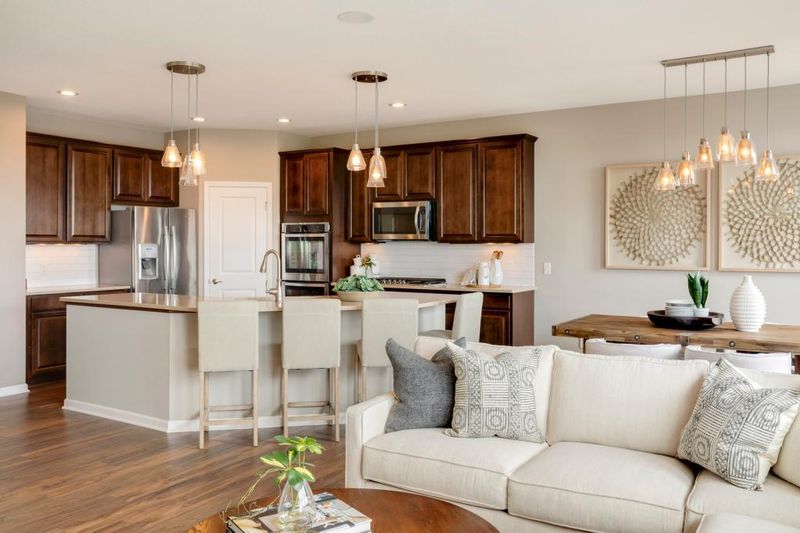 2760 Isabelle Dr, Victoria, MN 55386
