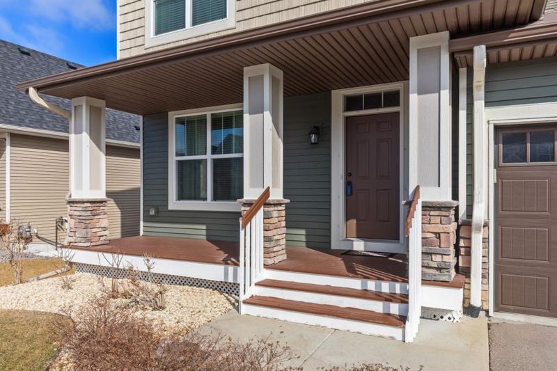 3808 White Rose Ave, Burnsville, MN 55337