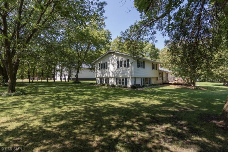 73186 225th St, Grand Meadow, MN 55936