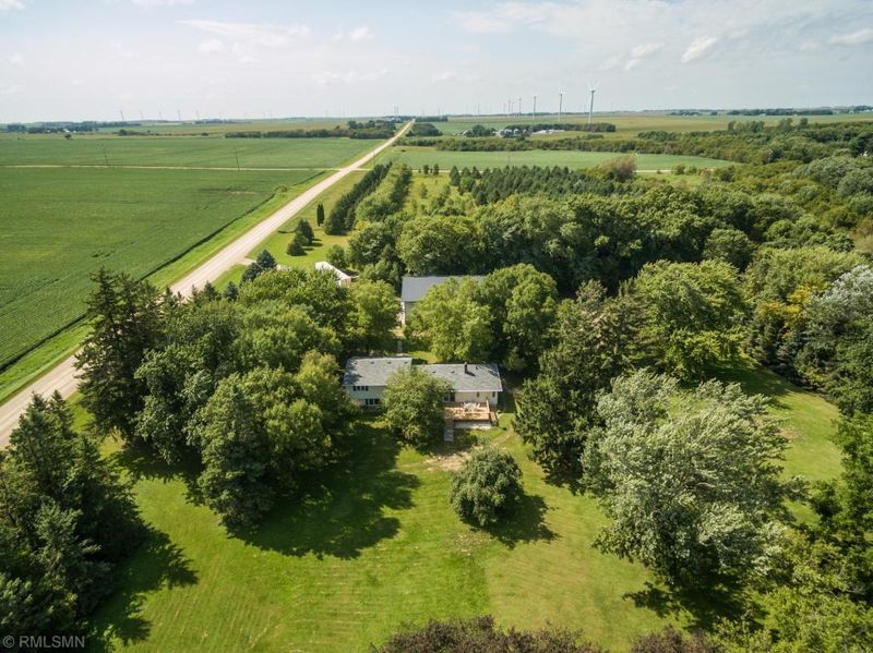 73186 225th St, Grand Meadow, MN 55936