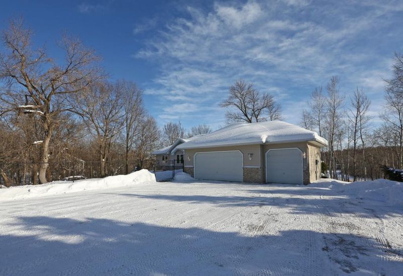 7585 Jennifer Ln E, Prior Lake, MN 55372