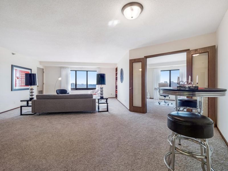 20 2nd St NE #P2301, Minneapolis, MN 55413