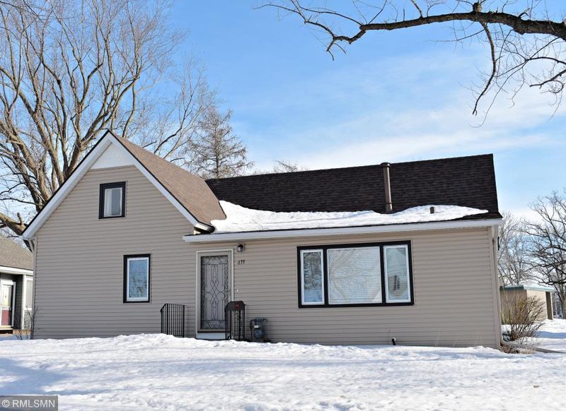 633 Rice Lake St, Owatonna, MN 55060