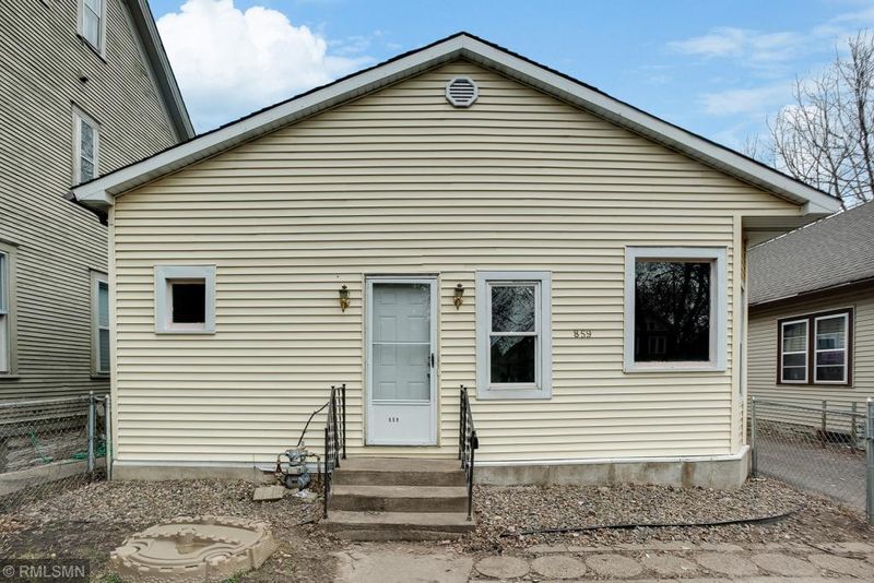 859 Fremont Ave, Saint Paul, MN 55106