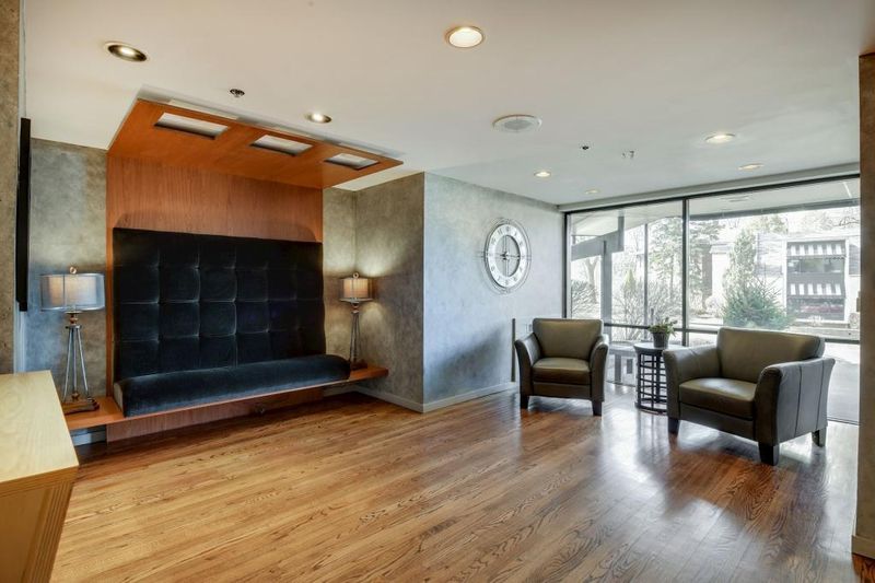 3131 Excelsior Blvd #812, Minneapolis, MN 55416