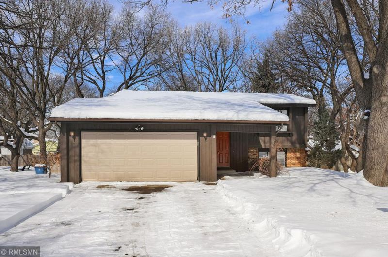 11 98th Ln NW, Coon Rapids, MN 55448