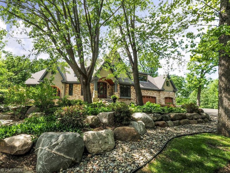 245 Ski Hill Rd, Golden Valley, MN 55422
