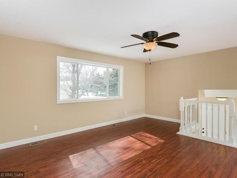 11054 Maple Valley Dr N, Maple Grove, MN 55369