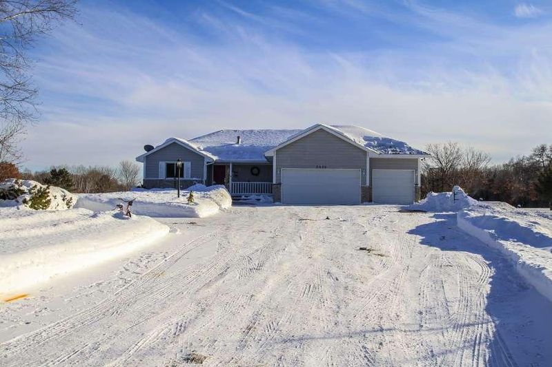 2030 189th Ave NE, Cedar, MN 55011