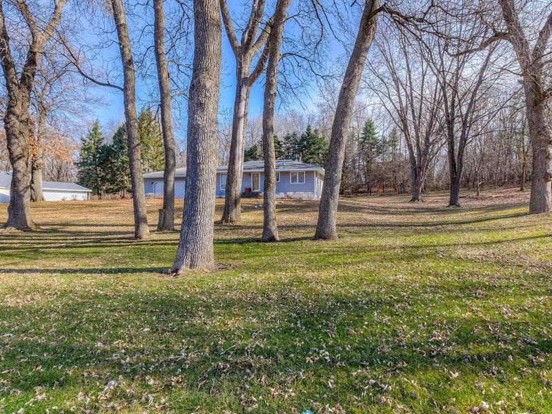 9916 Credit River Blvd, Prior Lake, MN 55372
