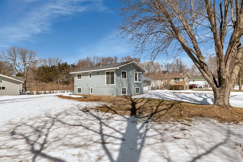 24623 21st Ave, Saint Augusta, MN 56301