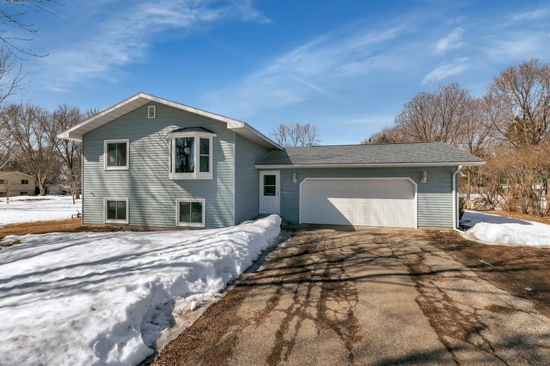 24623 21st Ave, Saint Augusta, MN 56301