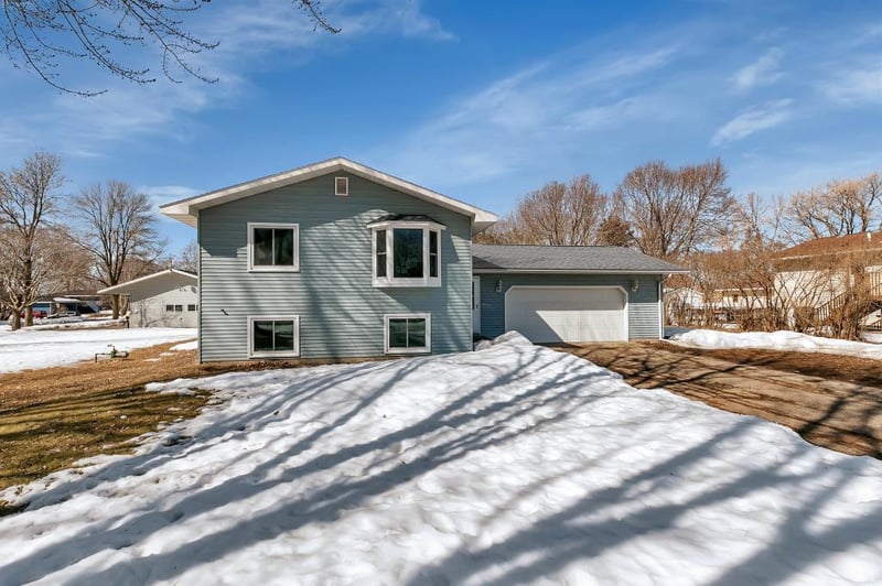 24623 21st Ave, Saint Augusta, MN 56301