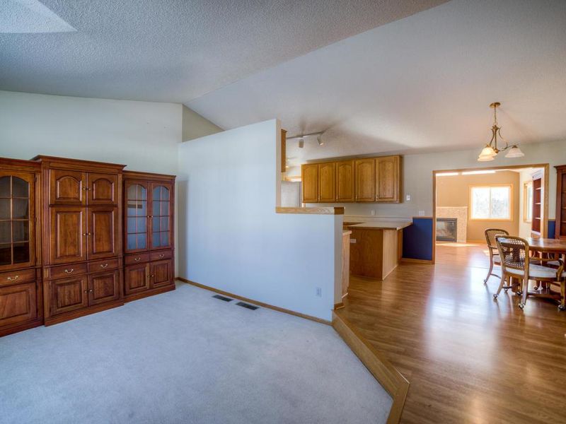 1400 Leo Ln, Buffalo, MN 55313