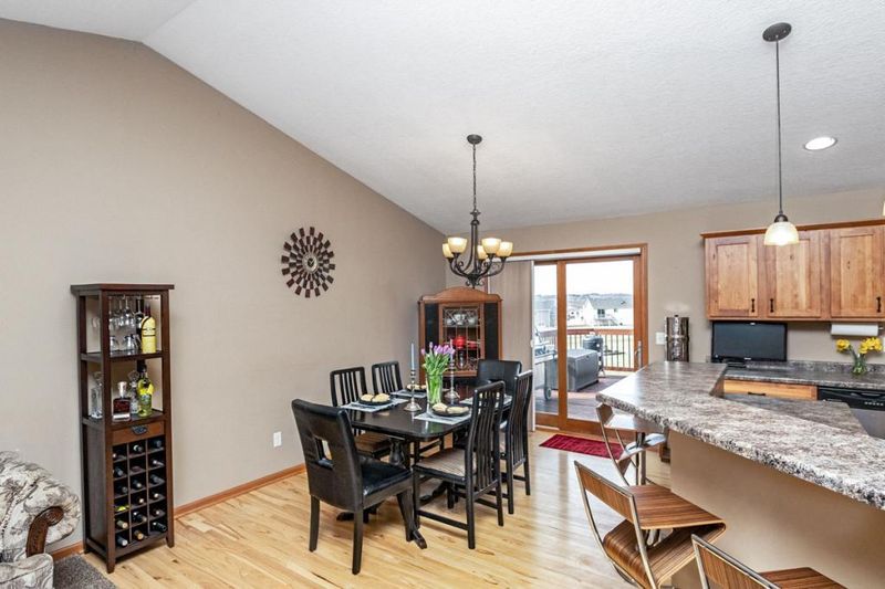 2439 Ashland Dr NW, Rochester, MN 55901