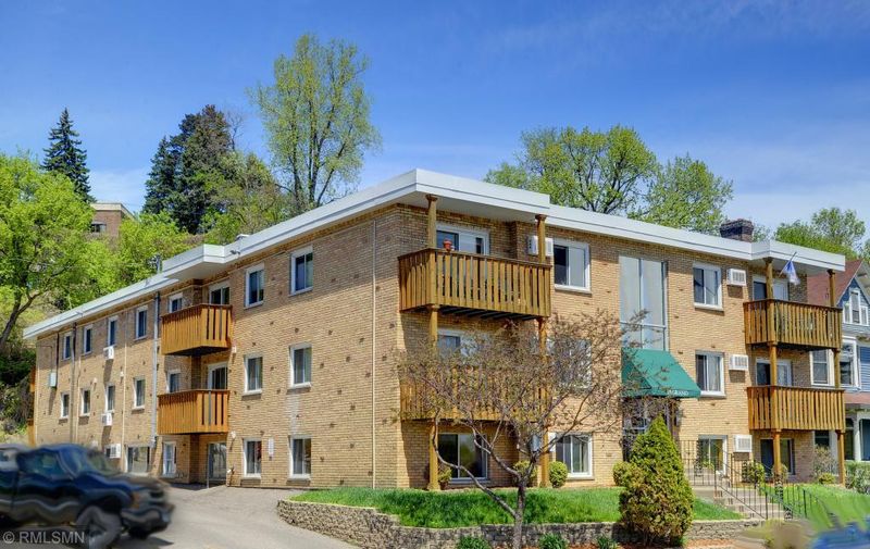 391 Grand Ave #202, Saint Paul, MN 55102