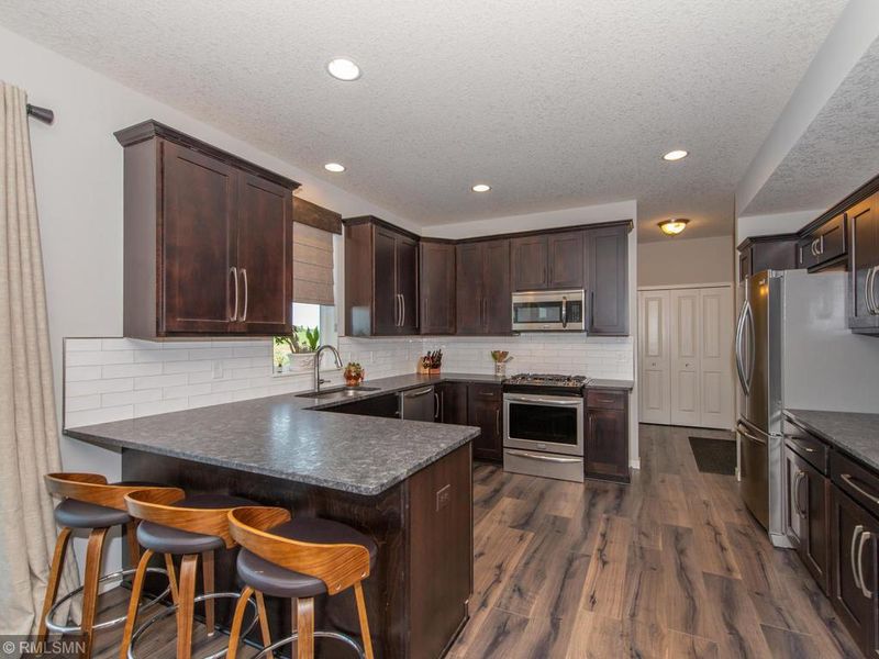 309 Winkler Ct, Cologne, MN 55322