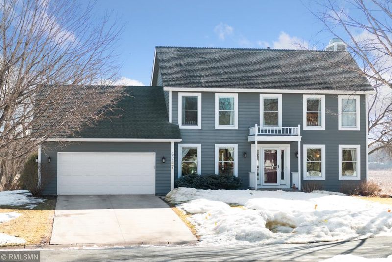 6287 Wessel Ct, Eden Prairie, MN 55346