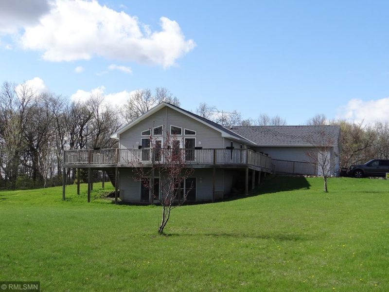 26088 Island Rd, Cleveland, MN 56017