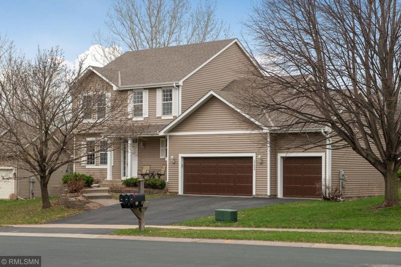 17609 Cascade Dr, Eden Prairie, MN 55347