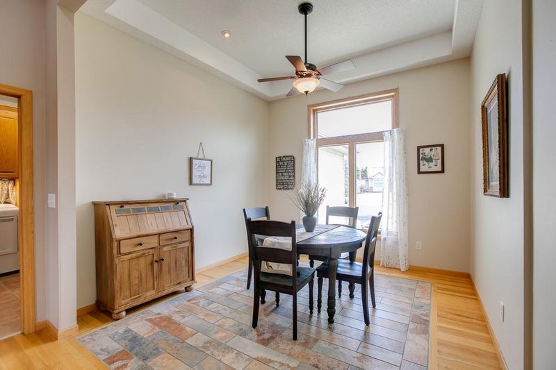 6479 N Trappers Crossing, Lino Lakes, MN 55038