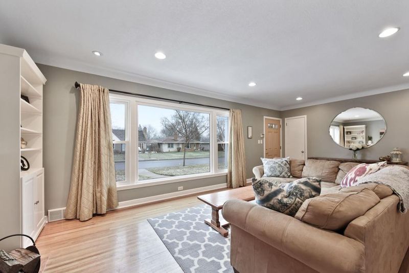 760 Nevada Ave E, Saint Paul, MN 55106