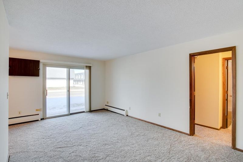 903 11th Ave S #2, Hopkins, MN 55343
