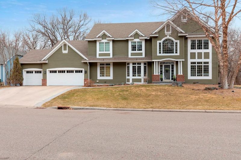 13774 Evergreen Ct, Apple Valley, MN 55124