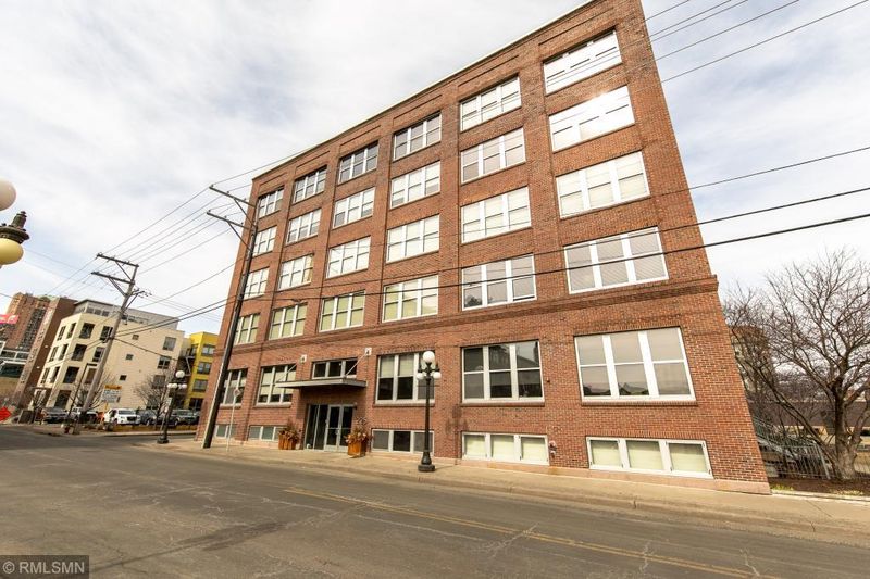 225 9th St E #507, Saint Paul, MN 55101