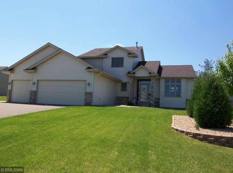 22231 Elm Pw, Rogers, MN 55374
