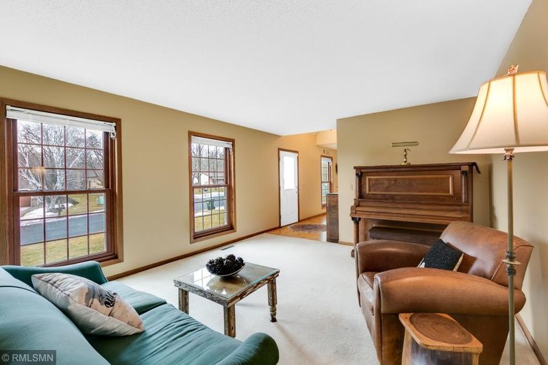 2227 James St, Eagan, MN 55122