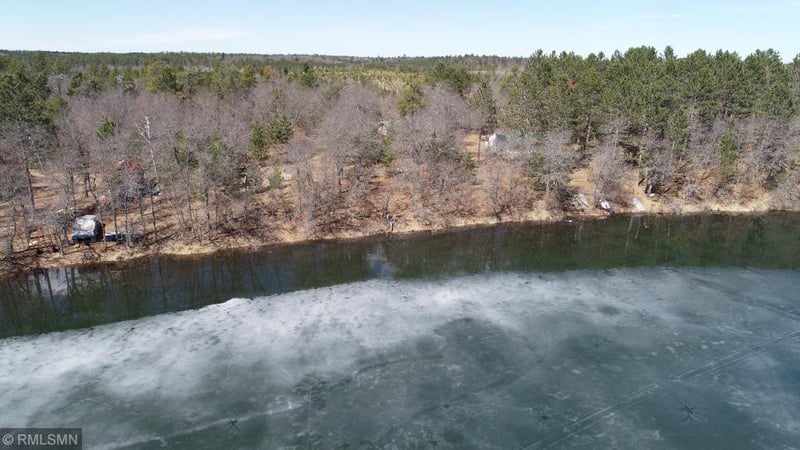 8189W Middle Rd, Minong, WI 54888