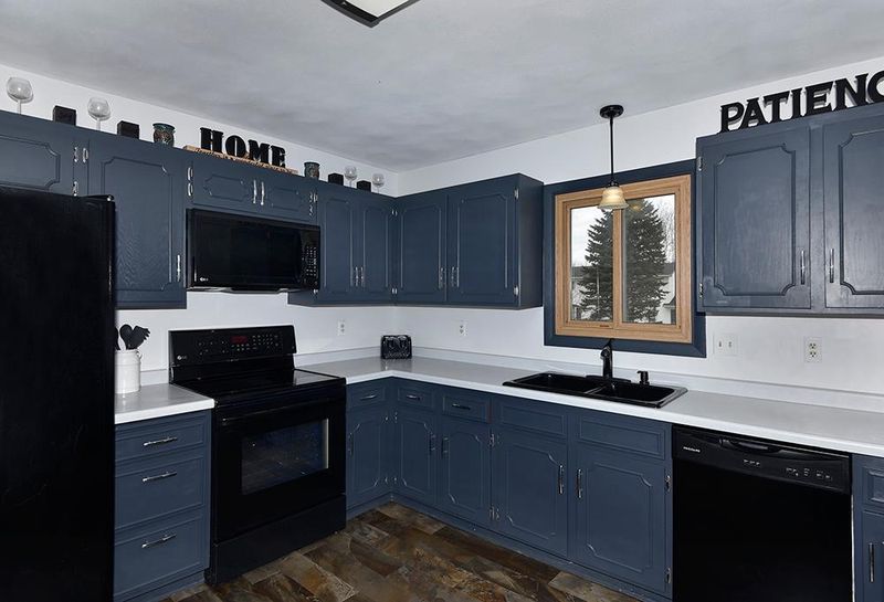 2550 Lamada Pl, Owatonna, MN 55060