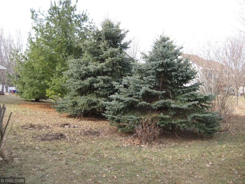 922 James St, Prescott, WI 54021