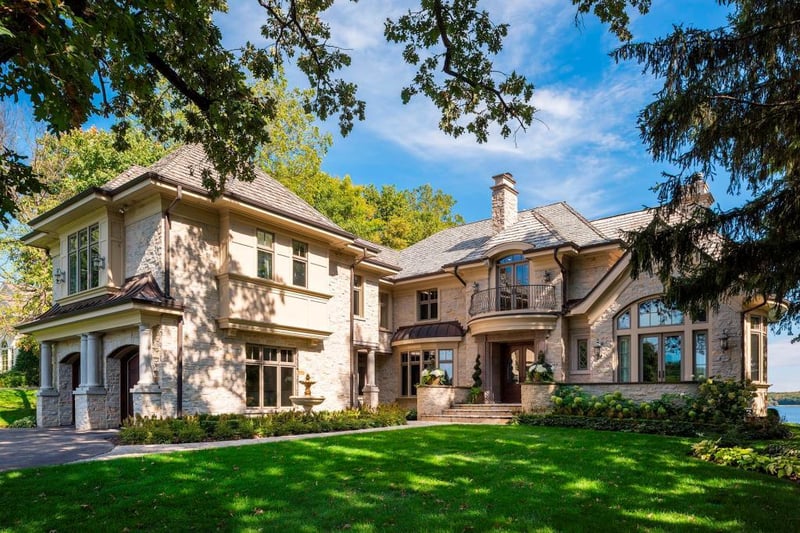 1520 Bohns Point Rd, Wayzata, MN 55391