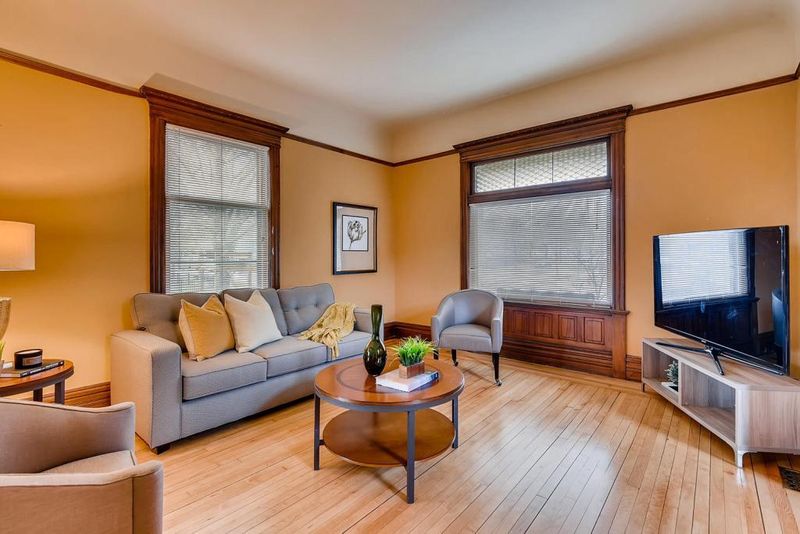 3649 Park Ave, Minneapolis, MN 55407