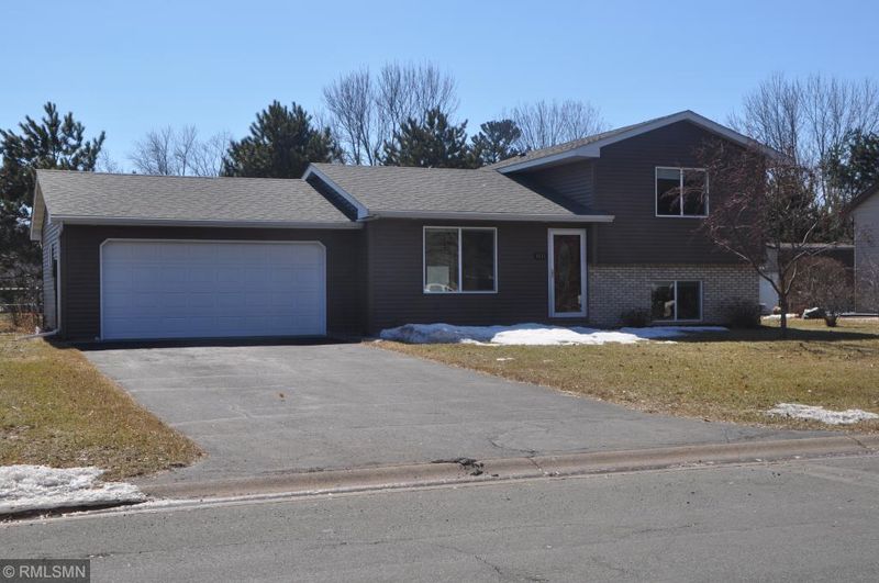 6171 Red Fox Rn, North Branch, MN 55056