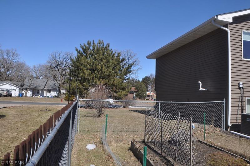 6171 Red Fox Rn, North Branch, MN 55056