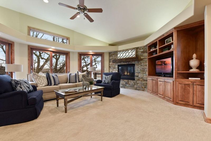 14413 Westridge Dr, Eden Prairie, MN 55347