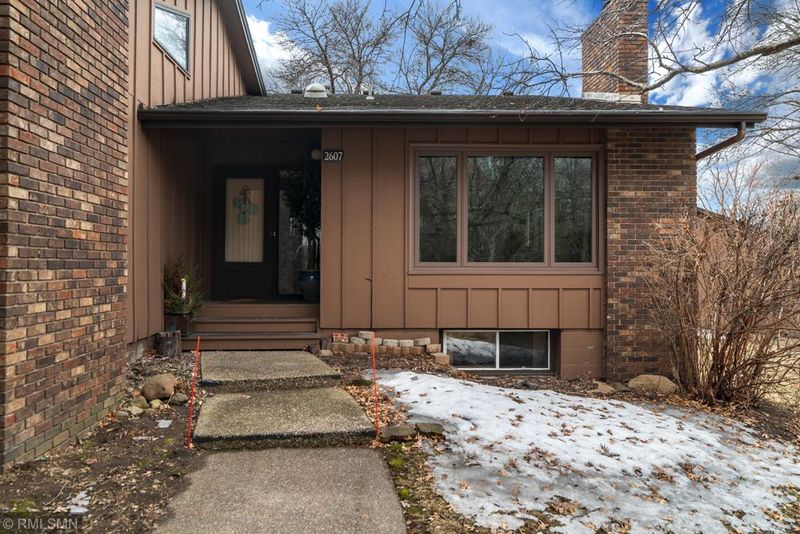 2607 Sumac Rg, White Bear Lake, MN 55110