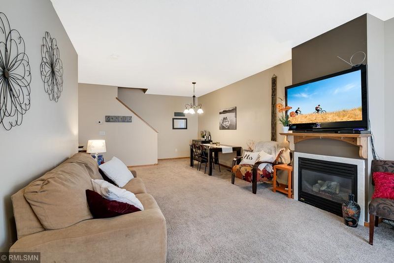 2024 Parkway Ave, Shakopee, MN 55379