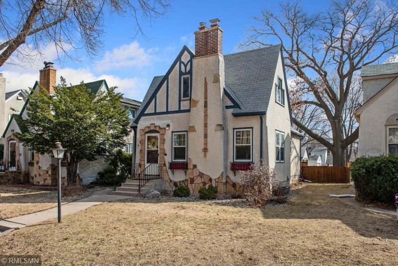 5121 15th Ave S, Minneapolis, MN 55417