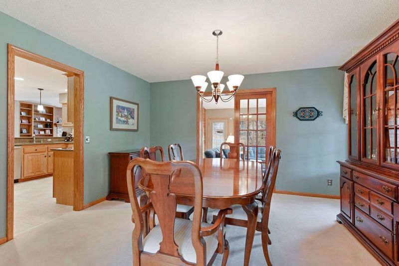 651 Evergreen Cir, Shoreview, MN 55126