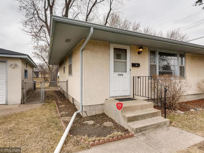 7375 Clayton Ave, Inver Grove Heights, MN 55076