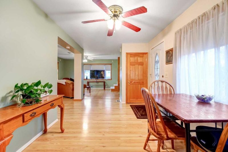 322 E 1st St, Chaska, MN 55318
