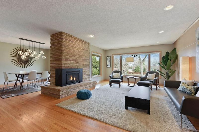 5236 Interlachen Blvd, Edina, MN 55436