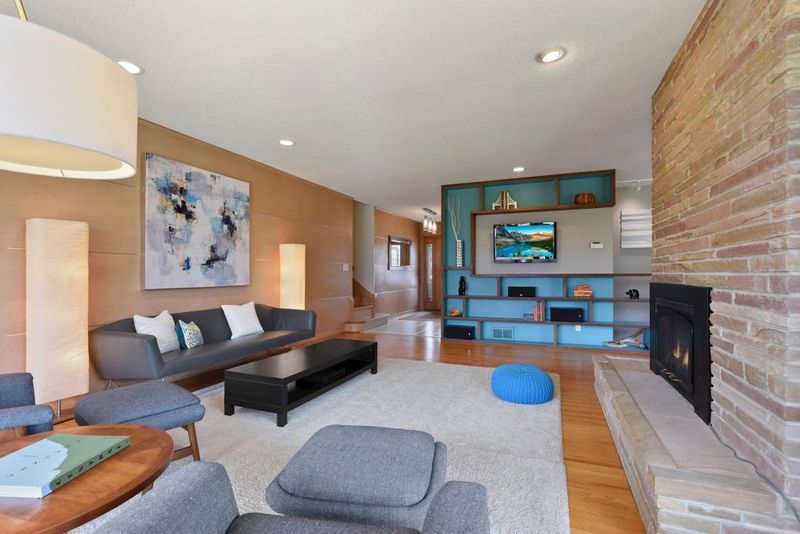 5236 Interlachen Blvd, Edina, MN 55436
